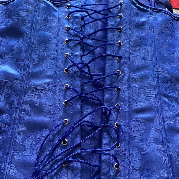 Frederick’s of Hollywood corset - Picture 13 of 14